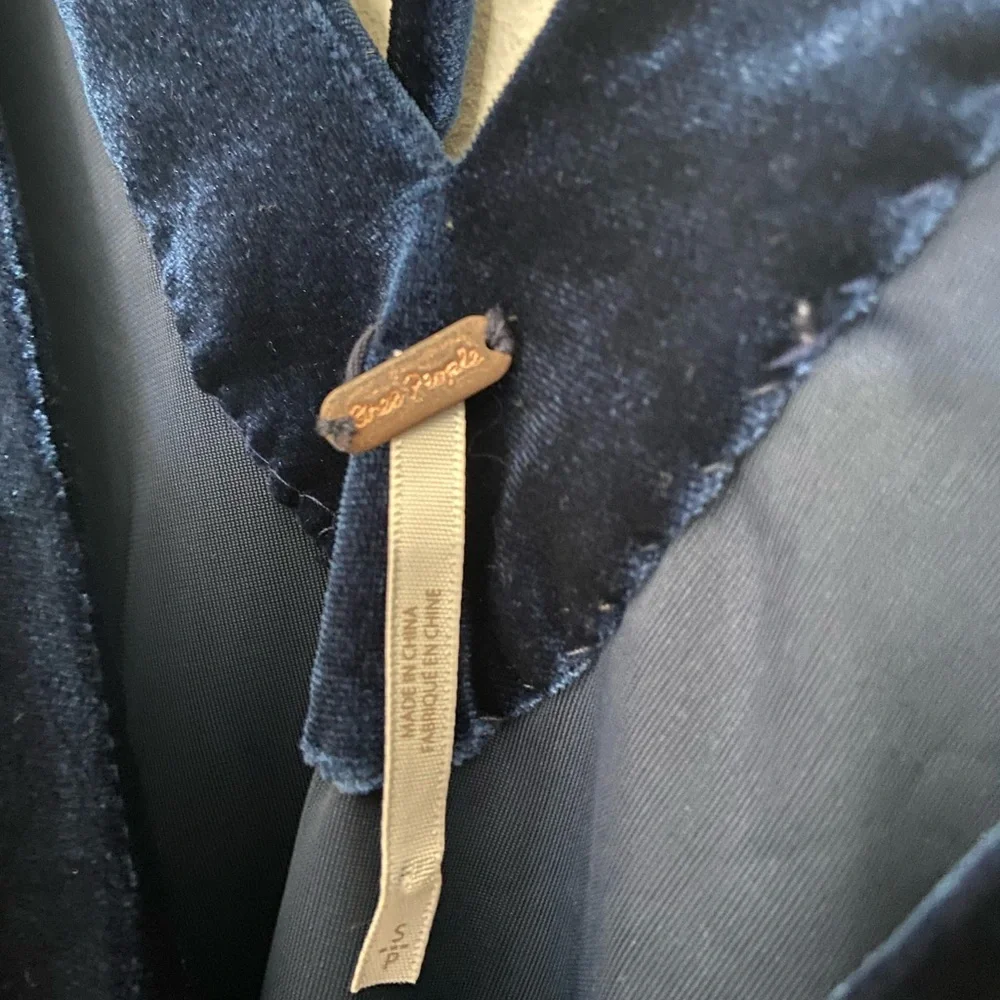 Free People midnight blue velvet balloon sleeve dress - Picture 12 of 14
